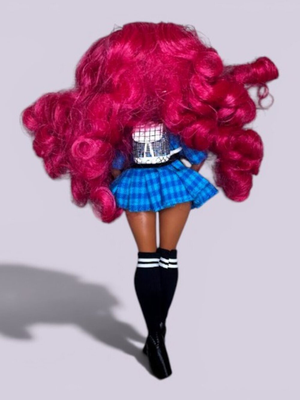 LOL Surprise OMG Class Prez Fashion Doll Doll Only Blue Plaid Outfit - Picture 2 of 2